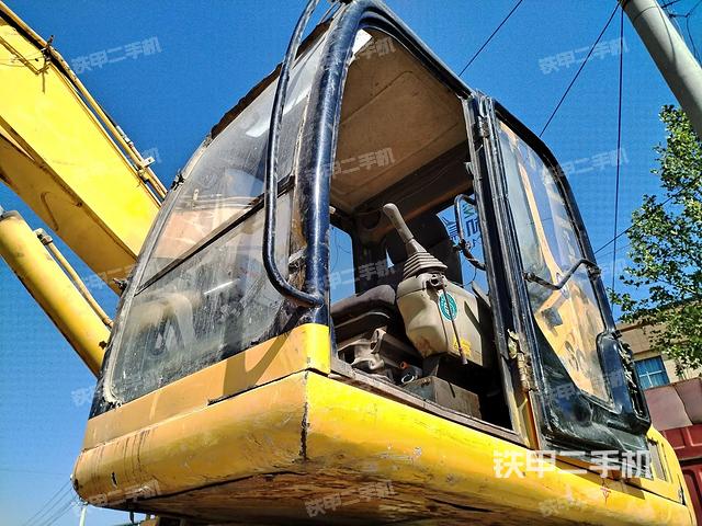 驾驶室整体（整机外观）