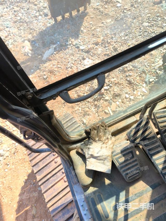 座椅后部（駕駛室部分）