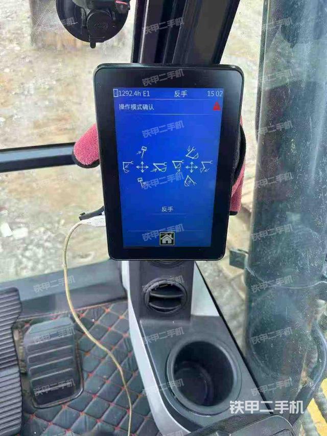 驾驶室整体（整机外观）