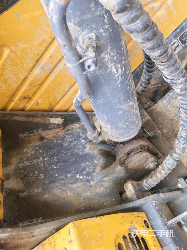 大臂背部俯視（工作和回轉裝置）