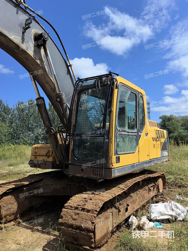 驾驶室整体（整机外观）