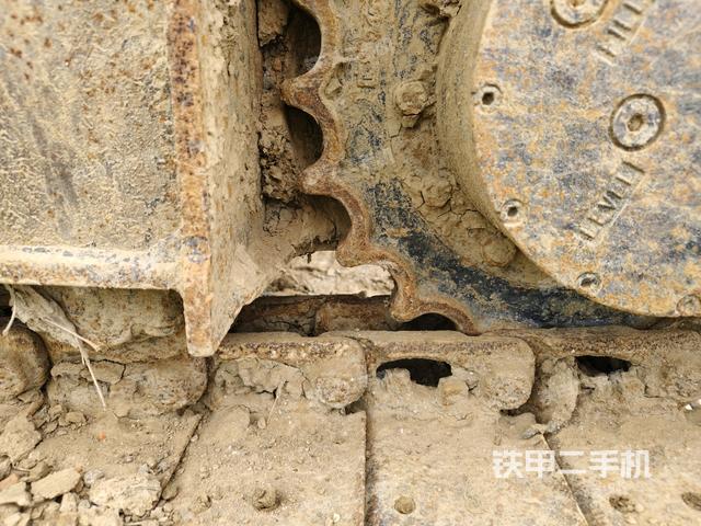 右驅(qū)動(dòng)輪（行走機(jī)構(gòu)）