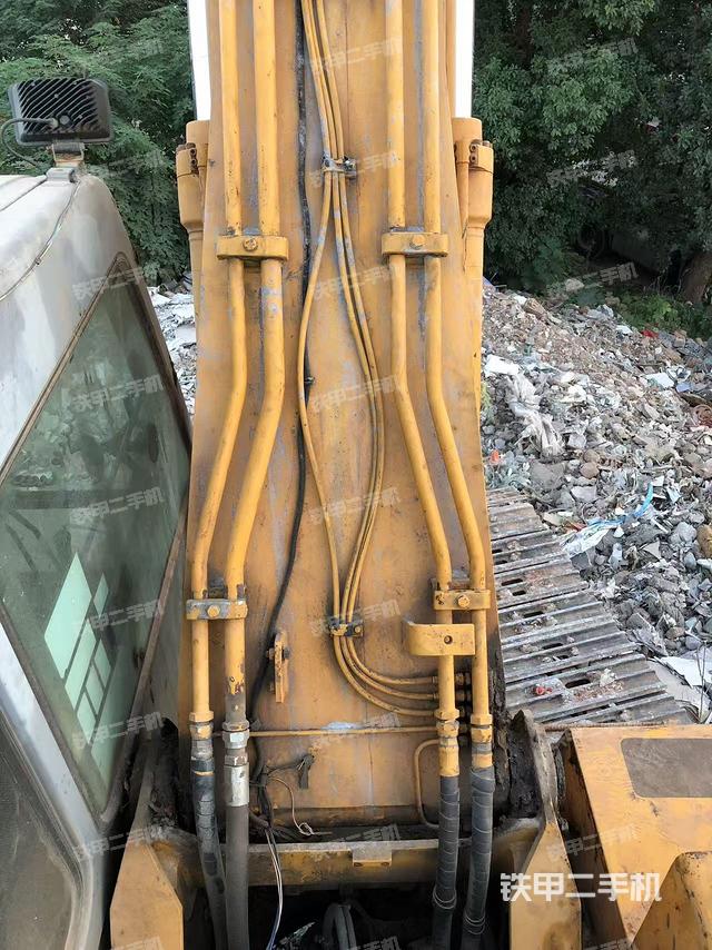 大臂根部 斜视（工作和回转装置）