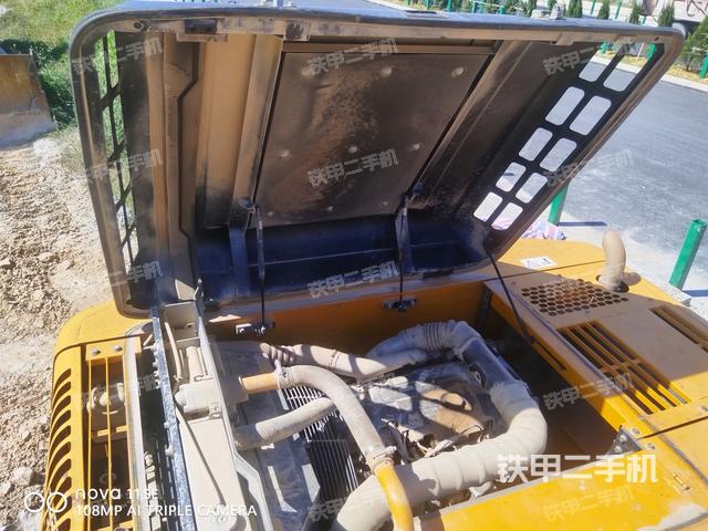 发动机室（上车部件）