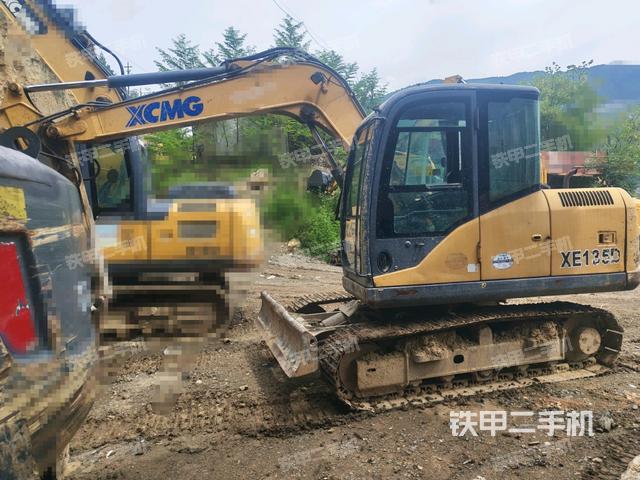 徐工XE75D挖掘机