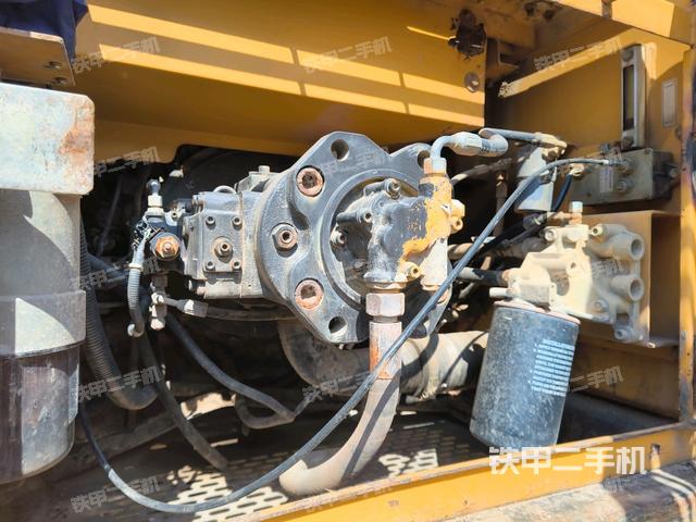 液压泵斜45 左（大件舱室）