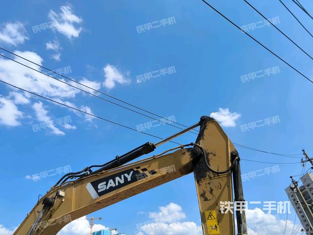 大臂油缸整體?豎拍（工作和回轉(zhuǎn)裝置）