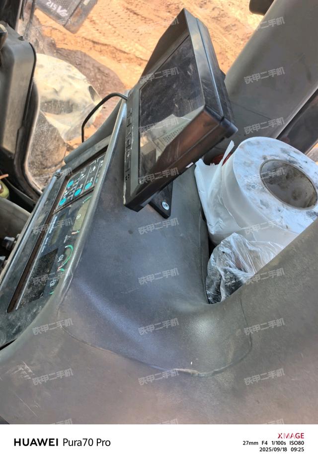 玻璃角標（推土機駕駛室）