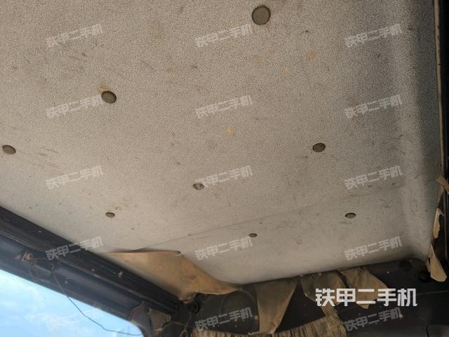 后窗玻璃角标（驾驶室部分）