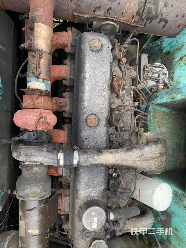 發(fā)動(dòng)機(jī)整體俯視(整機(jī)外觀) 發(fā)動(dòng)機(jī)整體俯視(整機(jī)外觀)