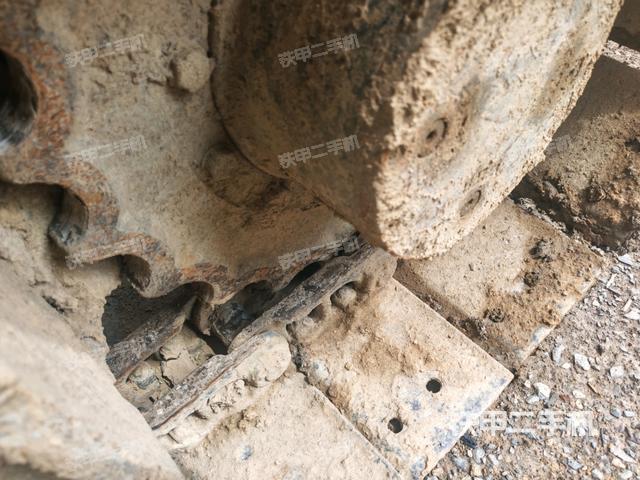 右側行走馬達蓋板（行走機構）