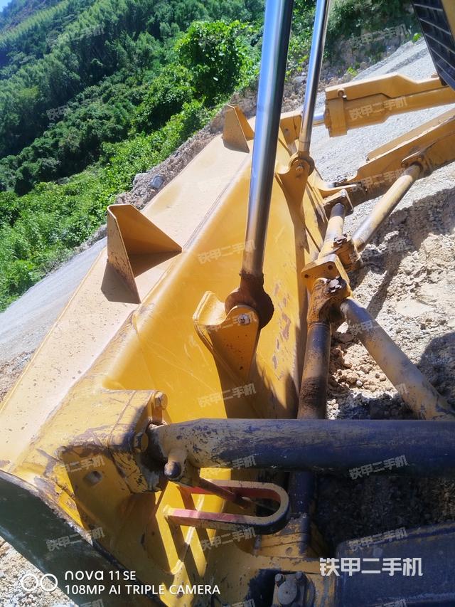 右驅(qū)動(dòng)輪（推土機(jī)底盤及工作裝置）