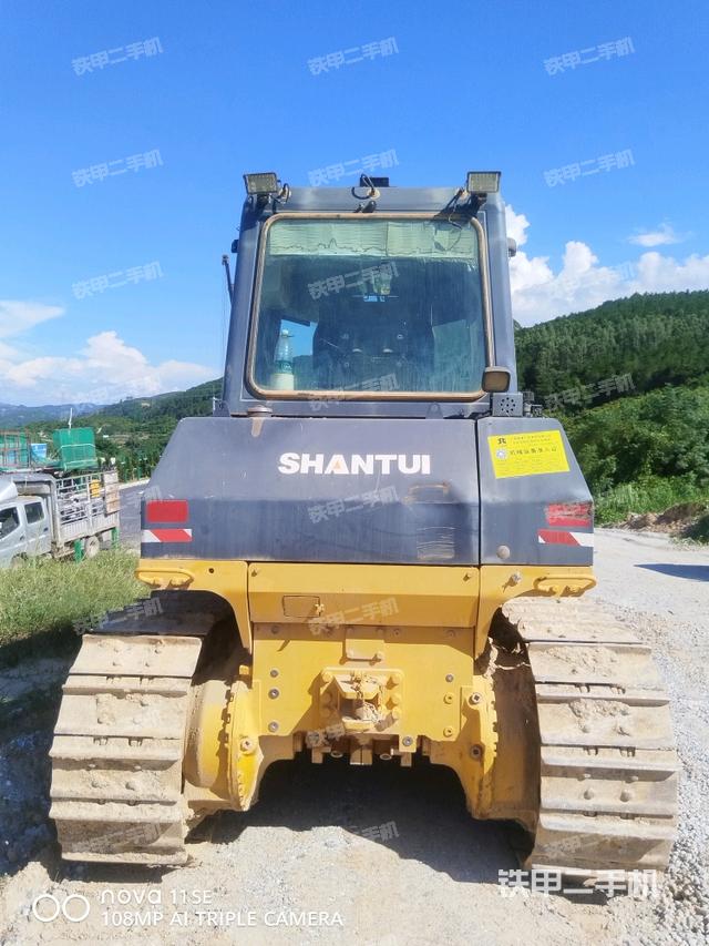 右前45°（推土機(jī)整車外觀）