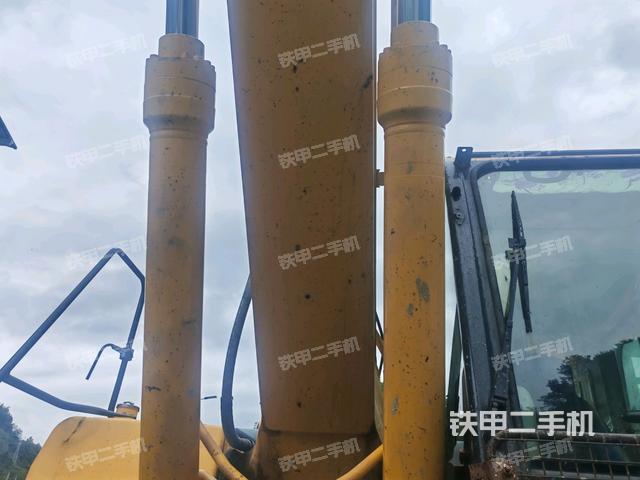 大臂油缸整體?豎拍（工作和回轉(zhuǎn)裝置）