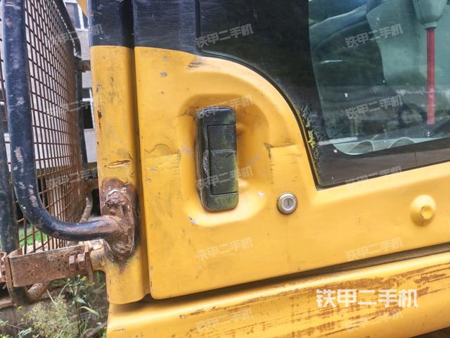 座椅后部（駕駛室部分）