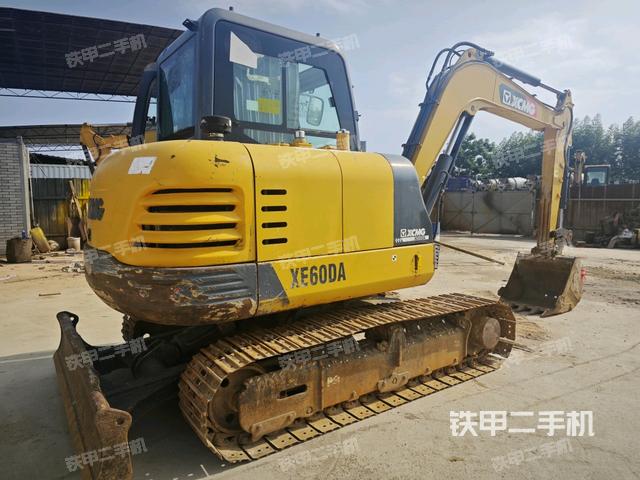 整机右后45°（整机外观）