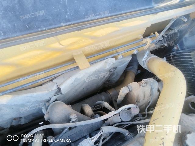 气门室盖螺丝特写（上车部件）