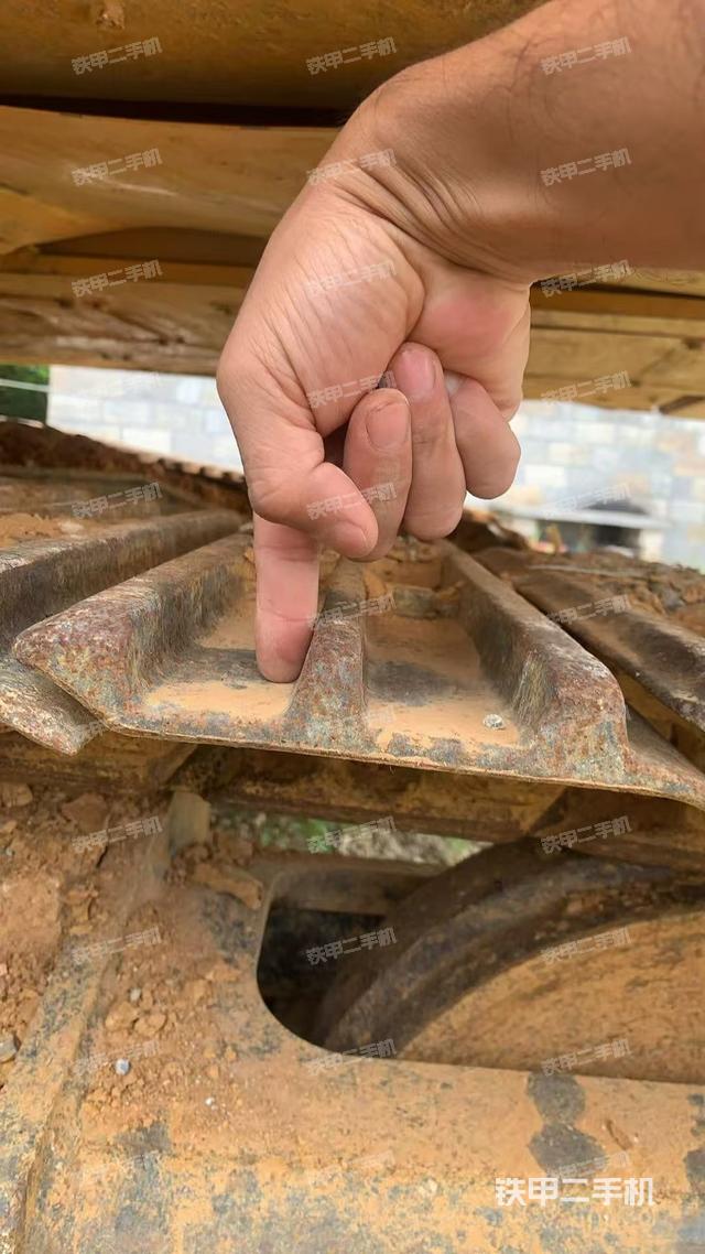 驾驶室整体（整机外观）