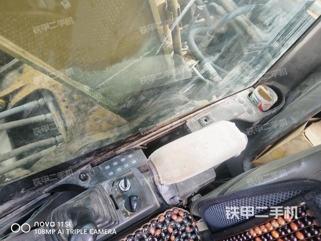 座椅右側控制臺/鑰匙門/油門/含右手柄（駕駛室部分）