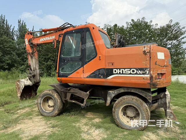 单侧履带整体（整机外观）