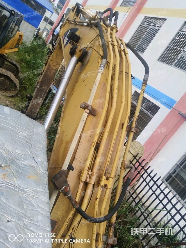 大臂背部俯視（工作和回轉裝置）