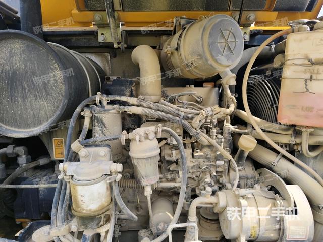 發(fā)動(dòng)機(jī)室（上車部件）