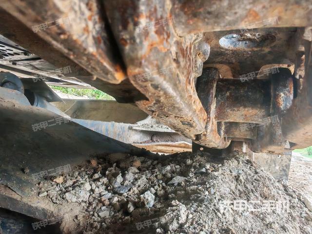 右側履帶整體?（行走機構）