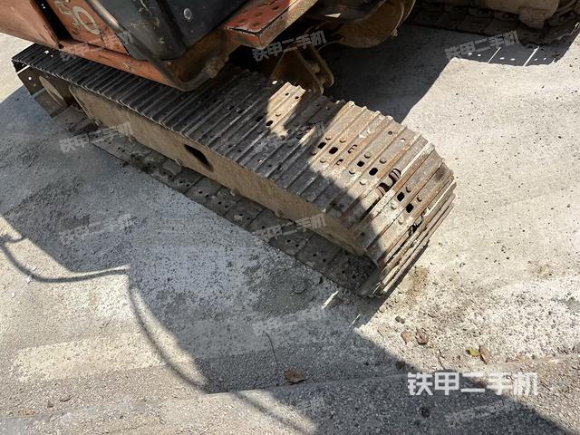 单侧履带整体（整机外观）