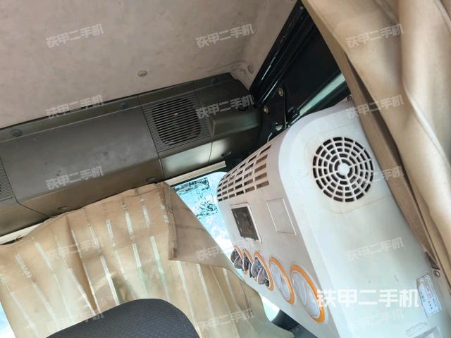 座椅左側(cè)控制臺(tái)/音響/含左手柄（駕駛室部分）