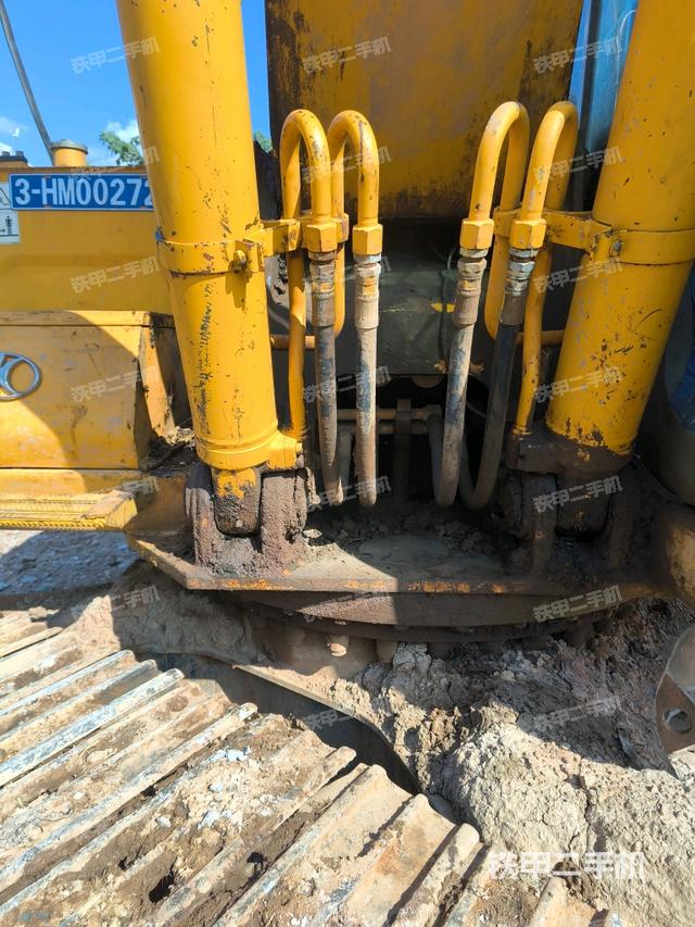 小臂整体左后（工作和回转装置）