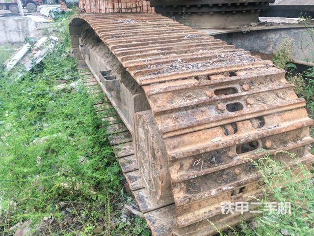 右側(cè)履帶整體（行走機構(gòu)）