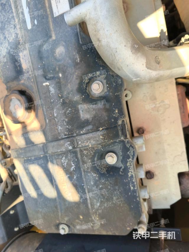 駕駛室頂部俯視（上車部件）