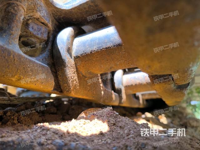 右驱动轮（行走机构）