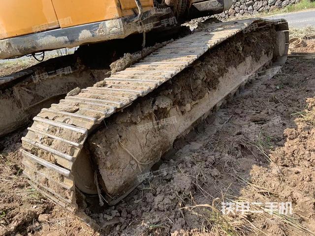 單側(cè)履帶整體（整機(jī)外觀）