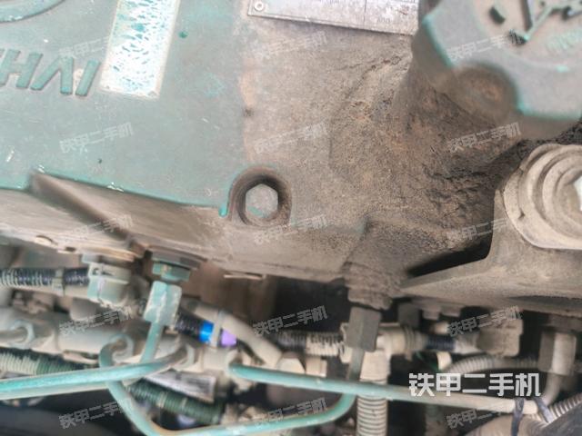 中央回轉(zhuǎn)接頭特寫（上車部件）