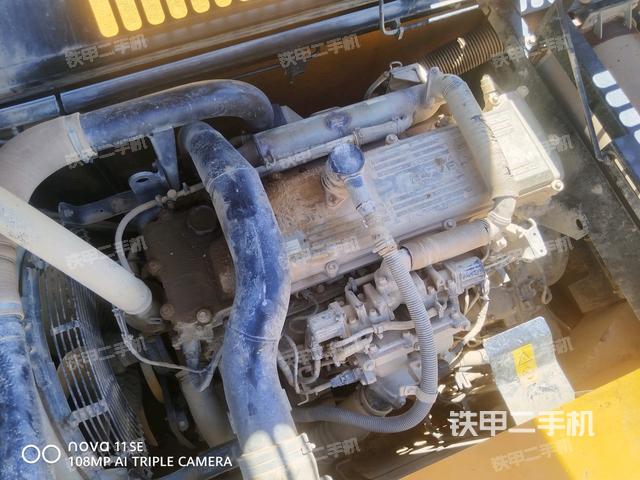 发动机室（上车部件）