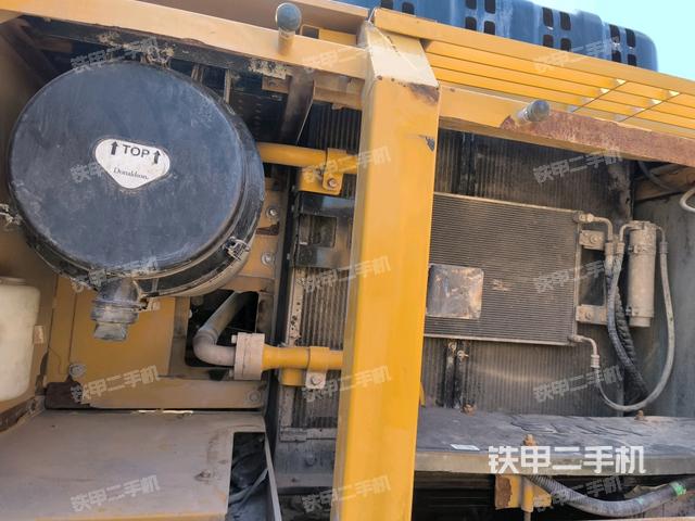 電瓶（大件艙室）