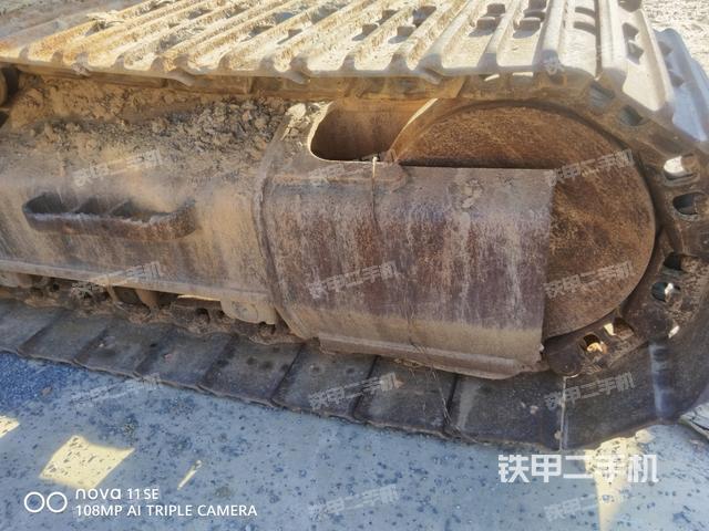 右侧行走马达盖板（行走机构）