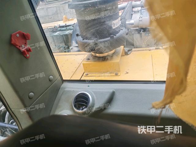 駕駛室左前45度（駕駛室部分）