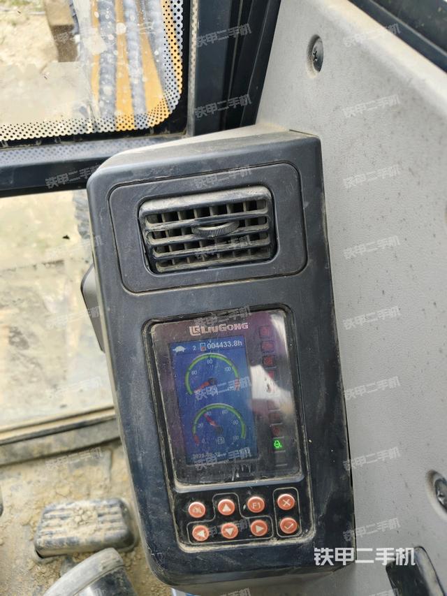 小時(shí)表（駕駛室部分）