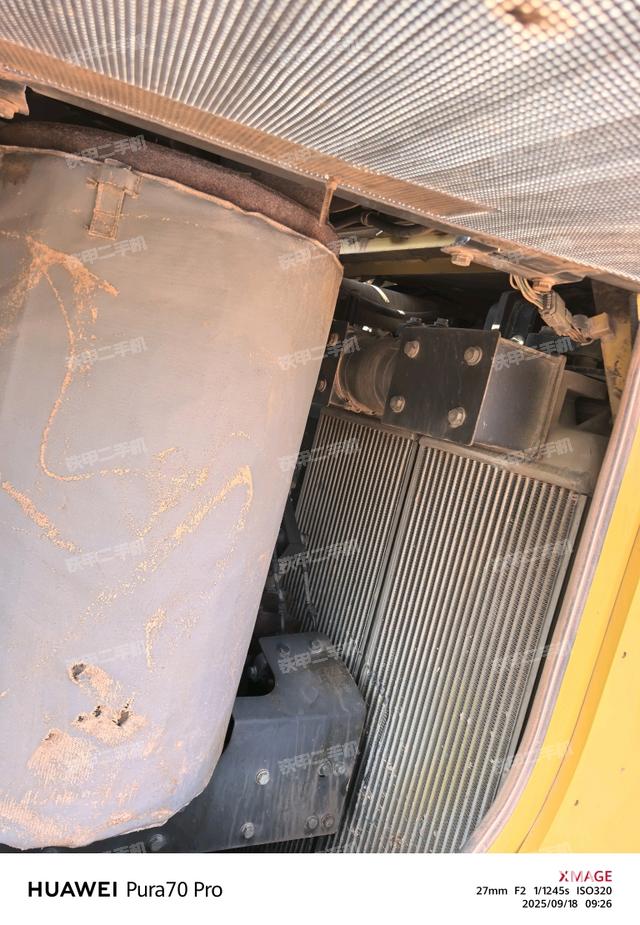 儀表盤全景（推土機駕駛室）