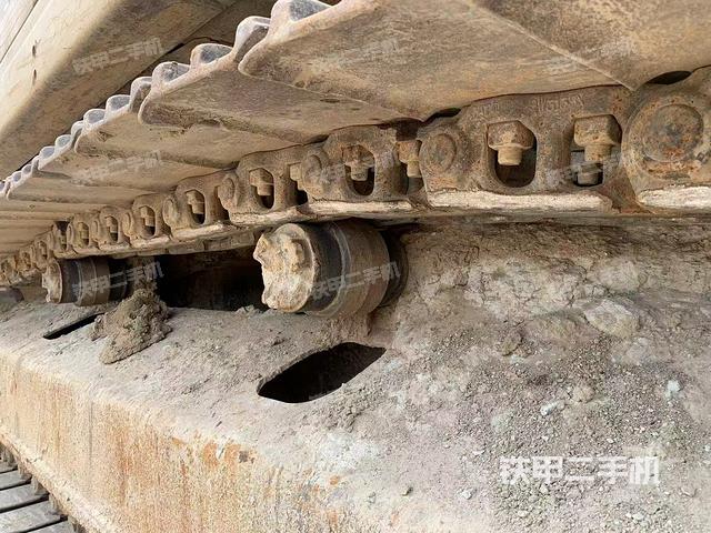 單側(cè)履帶整體（整機(jī)外觀）