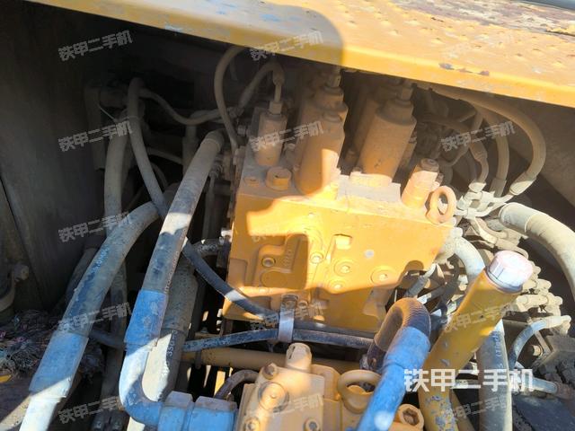 回轉(zhuǎn)馬達(dá)（上車部件）