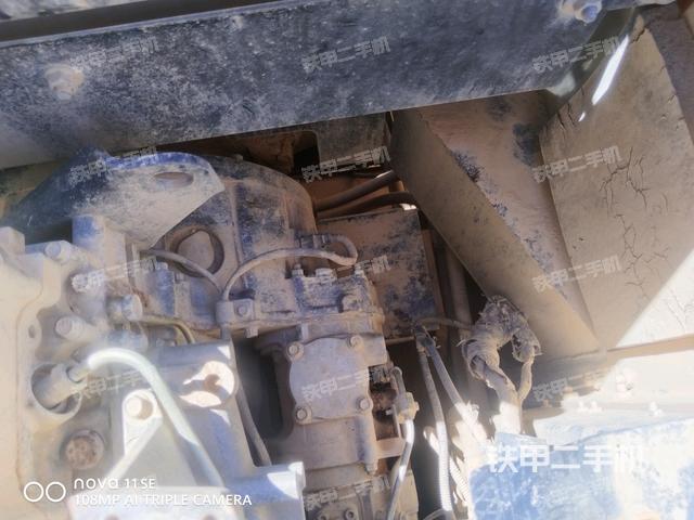 气门室盖螺丝特写（上车部件）