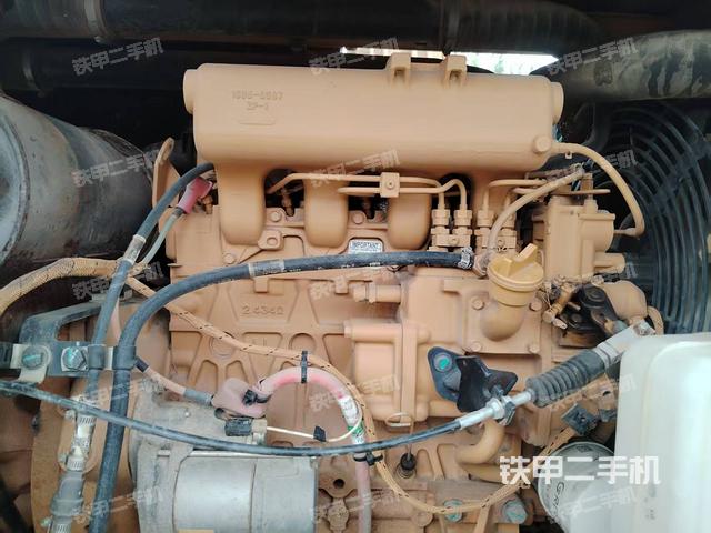 发动机整体俯视（整机外观）