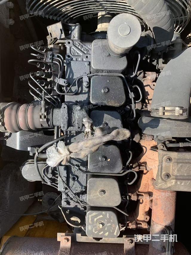 發(fā)動(dòng)機(jī)整體俯視（整機(jī)外觀）