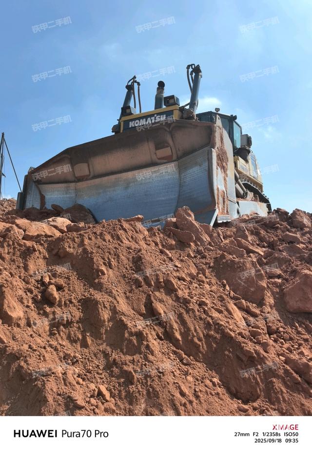 左引導輪（推土機底盤及工作裝置）