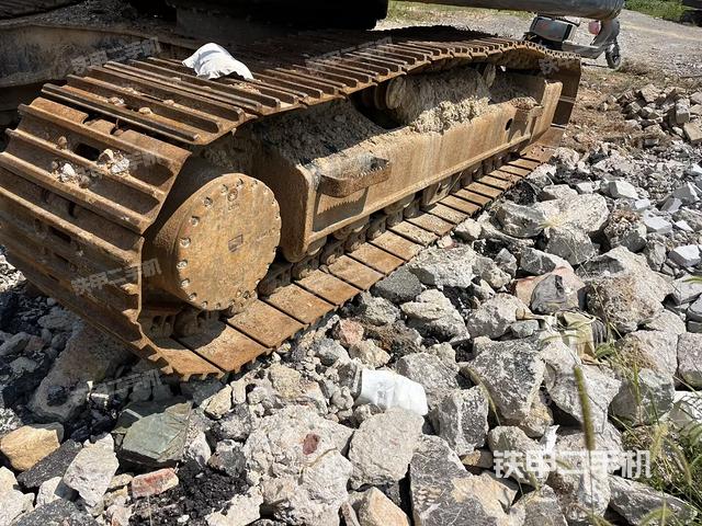 单侧履带整体（整机外观）