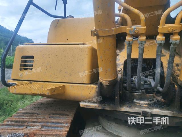 大臂根部?斜視（工作和回轉(zhuǎn)裝置）