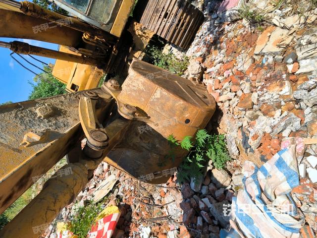 大臂根部 斜视（工作和回转装置）